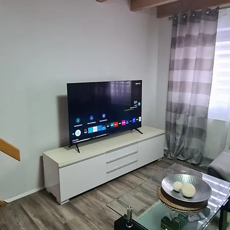 Apartamento Gesamte Free Parking, Wlan *